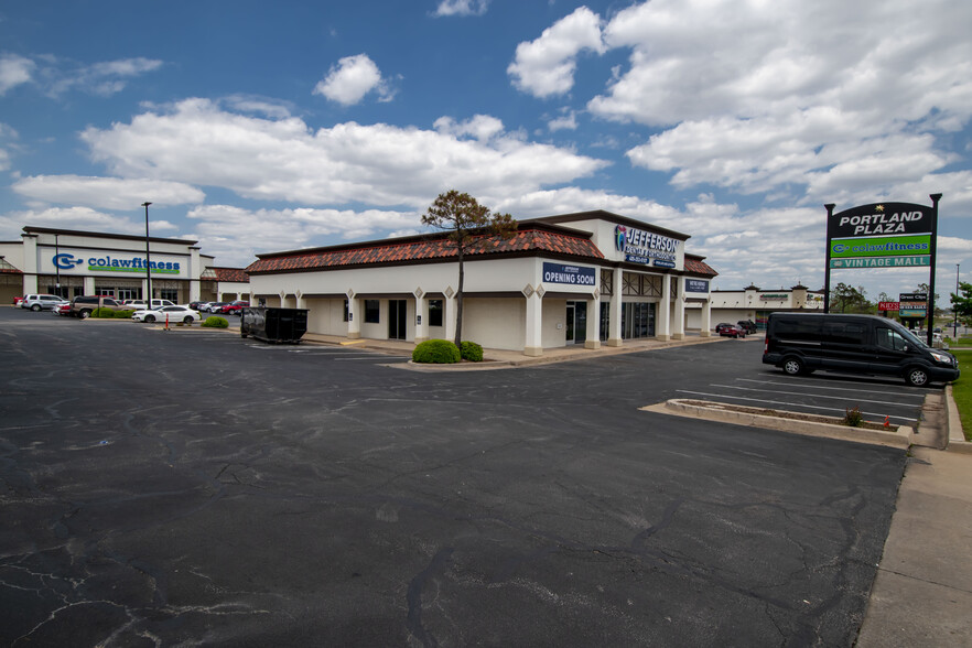 3601-3645 NW 39th St, Oklahoma City, OK for lease - Building Photo - Image 3 of 3