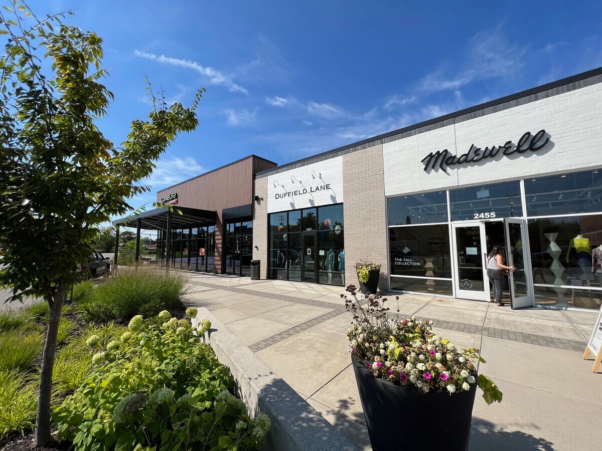 1830 Breton Rd SE, Grand Rapids, MI 49506 Breton Village Mall