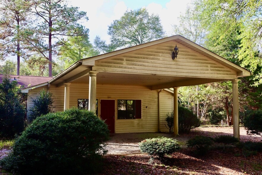 182 Roberts St W, Salley, SC for sale - Primary Photo - Image 1 of 1