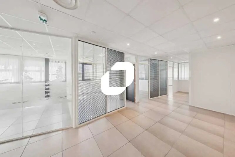 Office in Castelnau-le-Lez for lease - Interior Photo - Image 1 of 11