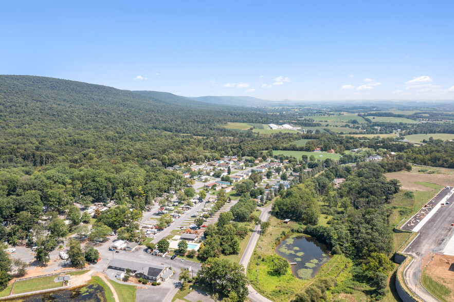 3450 Mountain Rd, Hamburg, PA for sale - Building Photo - Image 1 of 1