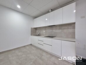 13 Poa Ct, Craigieburn for lease Interior Photo- Image 2 of 6