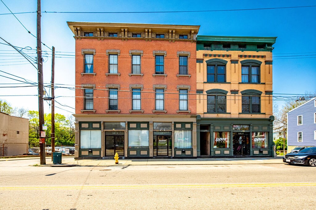 31033107 Colerain Ave, Cincinnati, OH 45225