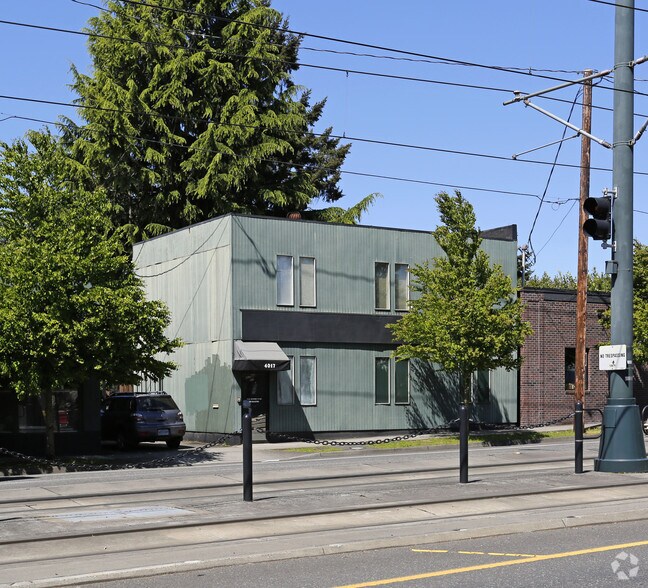 4017 N Interstate Ave, Portland, OR for lease - Building Photo - Image 3 of 5