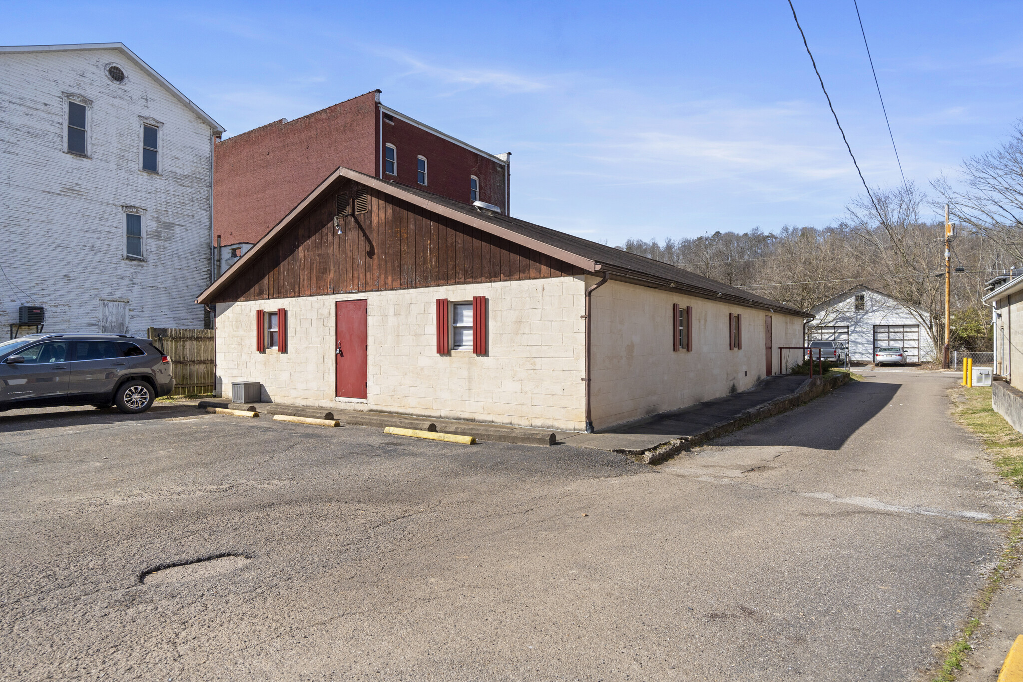 38 Mcgregor St, Cairo, WV for sale Primary Photo- Image 1 of 21