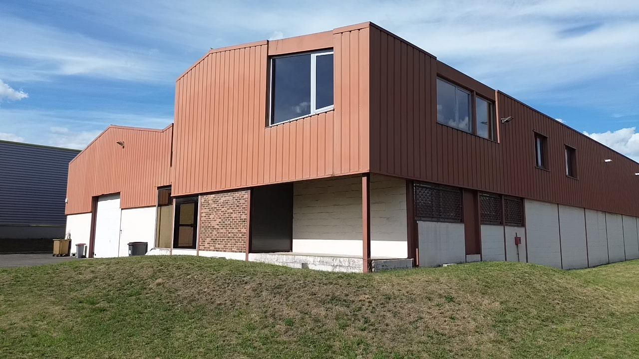 Flex in Andilly for lease Building Photo- Image 1 of 5
