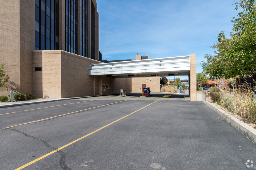 210 University Blvd, Denver, CO for lease - Building Photo - Image 2 of 9