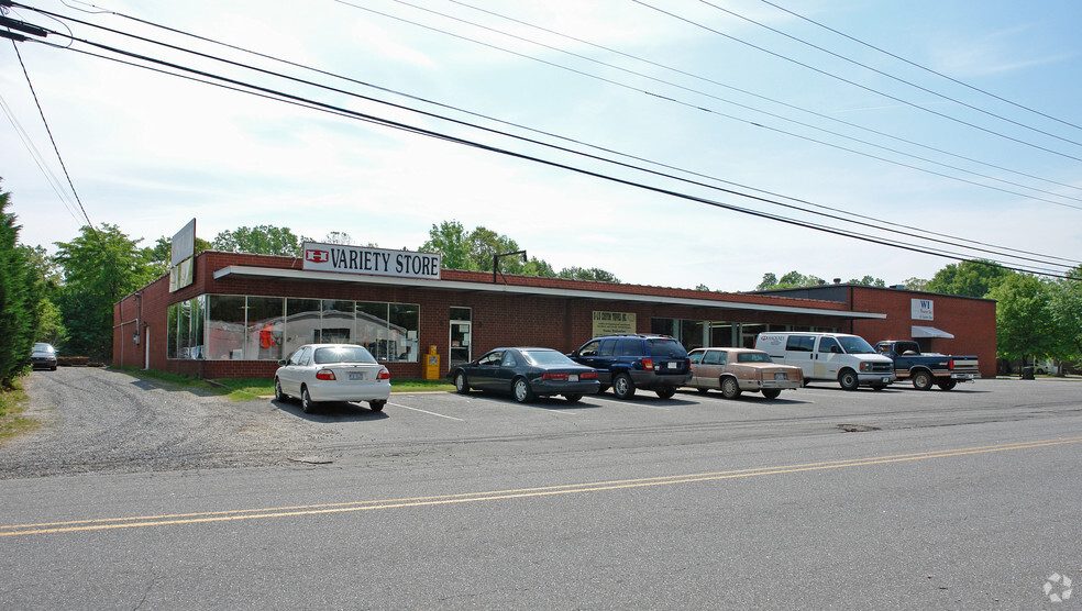 993-997 13th St SW, Hickory, NC for sale - Building Photo - Image 1 of 1