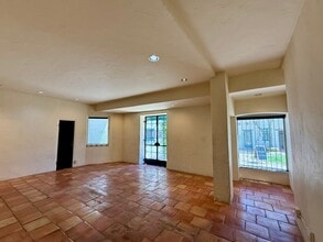 30-32 El Paseo, Santa Barbara, CA 93101, USA, Santa Barbara, CA for lease Interior Photo- Image 2 of 8