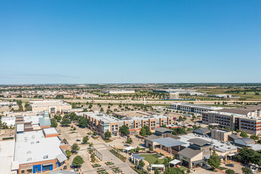 329 Town Pl, Fairview, TX for lease - Aerial - Image 2 of 32