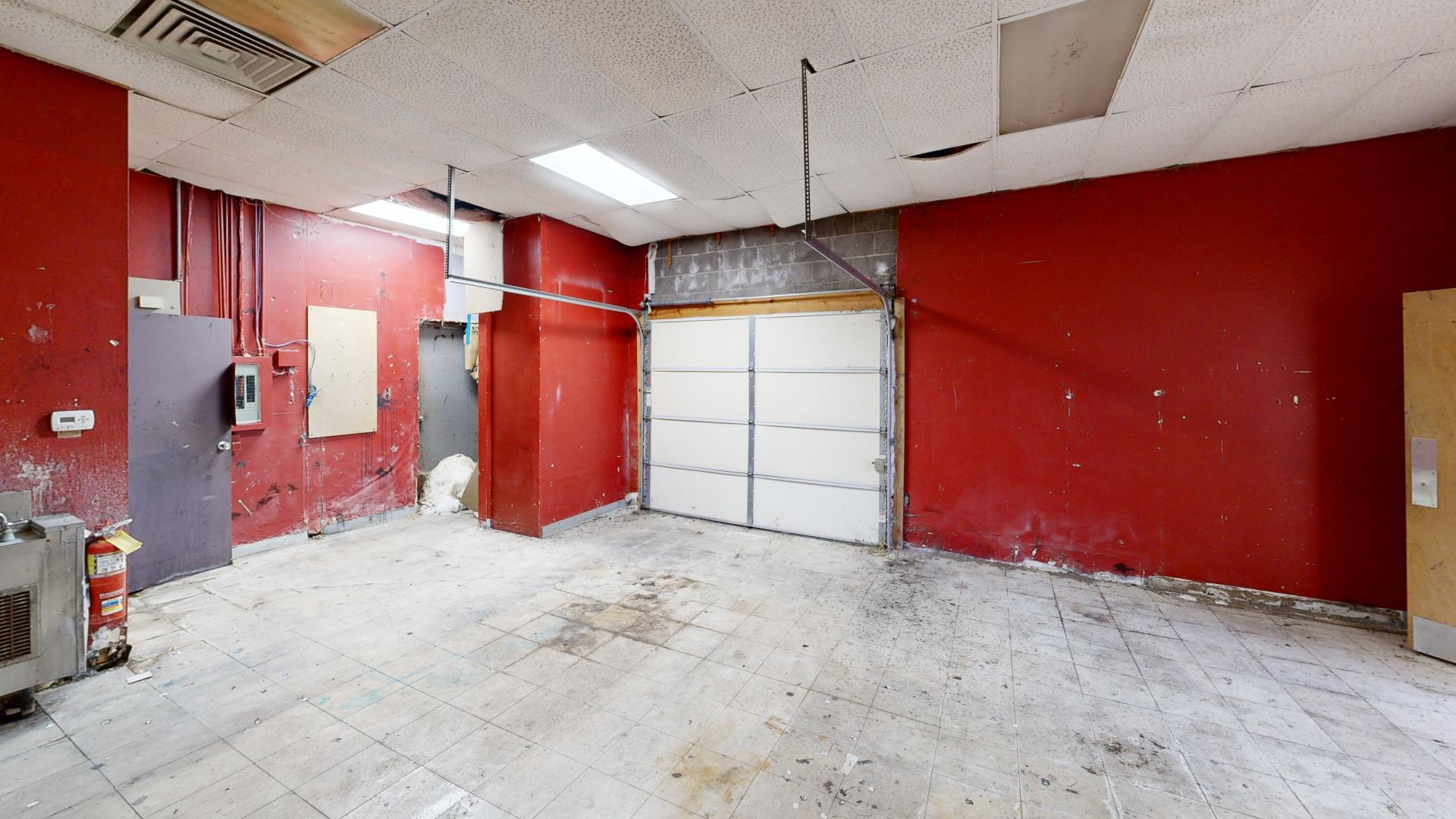 5800-6022 W Jefferson Blvd, Fort Wayne, IN for lease Interior Photo- Image 1 of 2