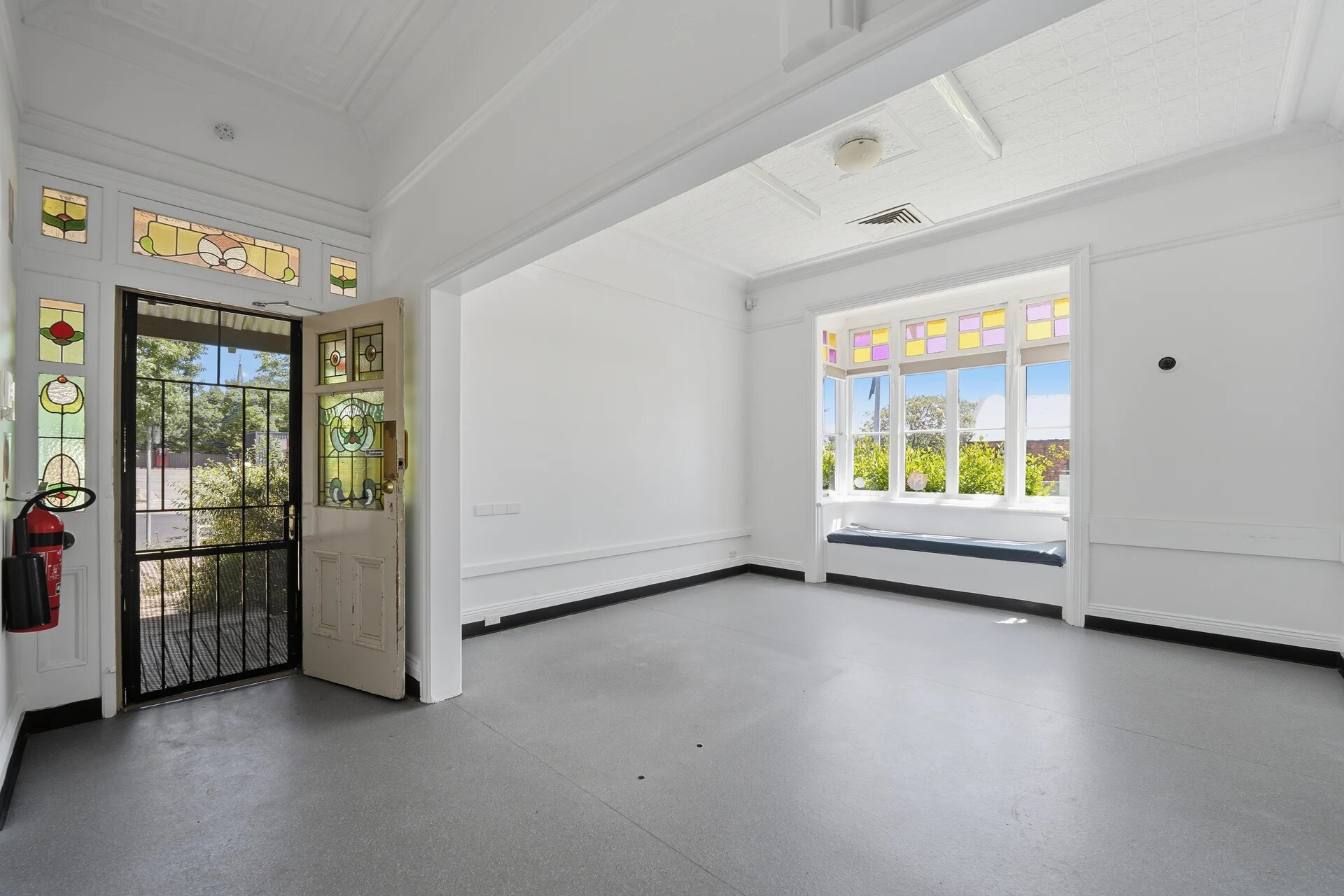 133 Marsh St, Armidale for lease Interior Photo- Image 1 of 5