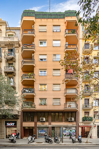 More details for Carrer D'aragó, Barcelona - Multifamily for Sale