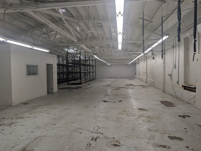 3356 E 14th St, Los Angeles, CA for lease - Building Photo - Image 2 of 18