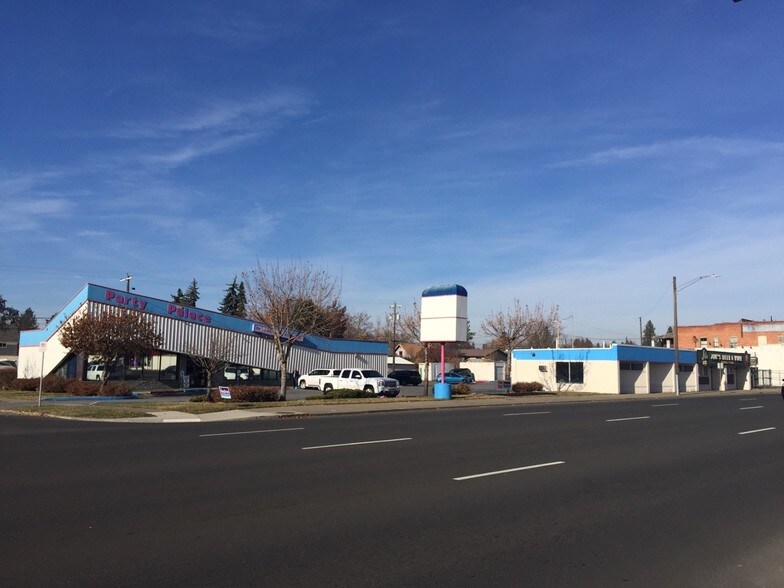 2607 N Division St, Spokane, WA for sale - Building Photo - Image 1 of 1