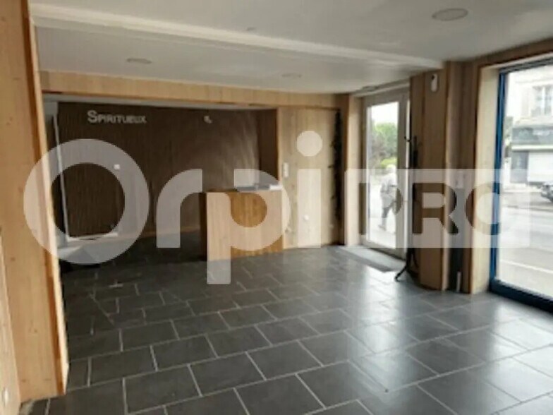 Retail in Chantilly for lease - Building Photo - Image 2 of 7