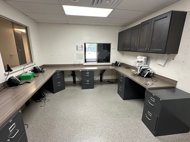 2005 Garey Ave, Pomona, CA for lease - Building Photo - Image 3 of 18