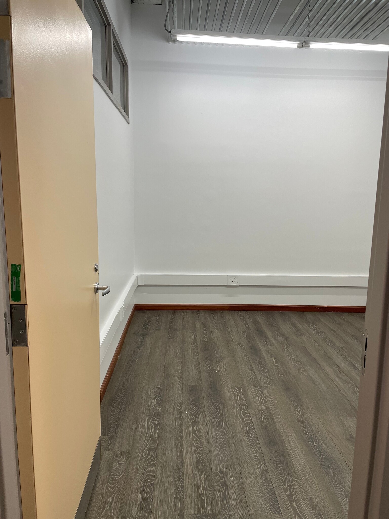 5030 Broadway, New York, NY for lease Interior Photo- Image 1 of 3