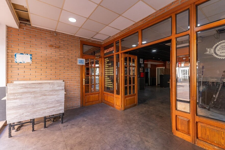 Retail in Paterna, Valencia for sale - Building Photo - Image 1 of 39