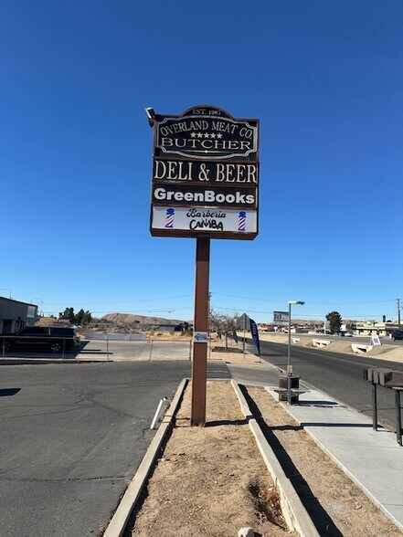 18837-18843 Outer Hwy 18, Apple Valley, CA for lease - Building Photo - Image 3 of 3