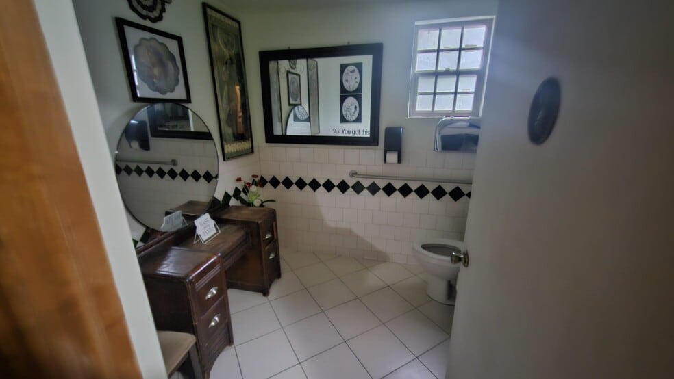 3700 Lake Isabella Blvd, Bodfish, CA for sale - Building Photo - Image 3 of 6