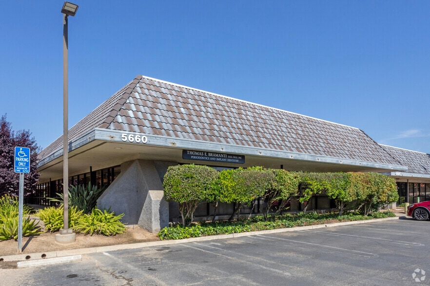 Portfolio of 5 properties for sale on LoopNet.com - Primary Photo - Image 2 of 5