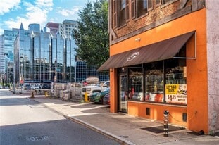 10 Market St, Pittsburgh PA - Storefront