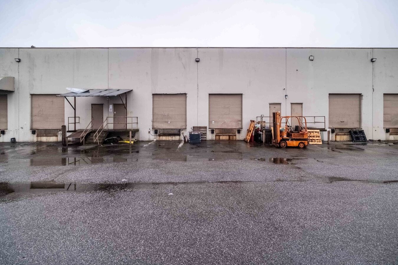 7073 Venture St, Delta, BC for lease Building Photo- Image 1 of 14