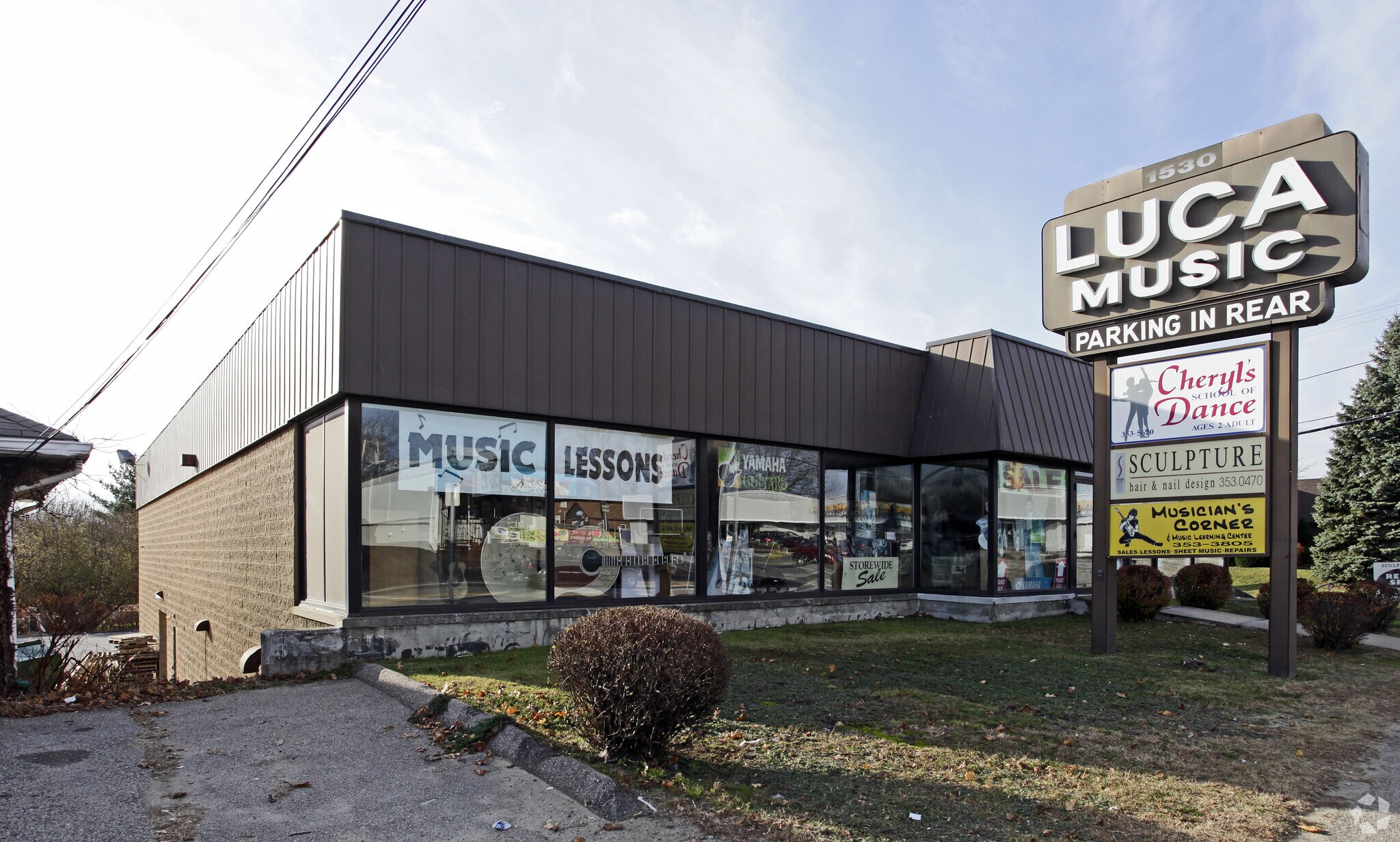 223 Putnam Pike, Johnston, RI for sale Primary Photo- Image 1 of 1