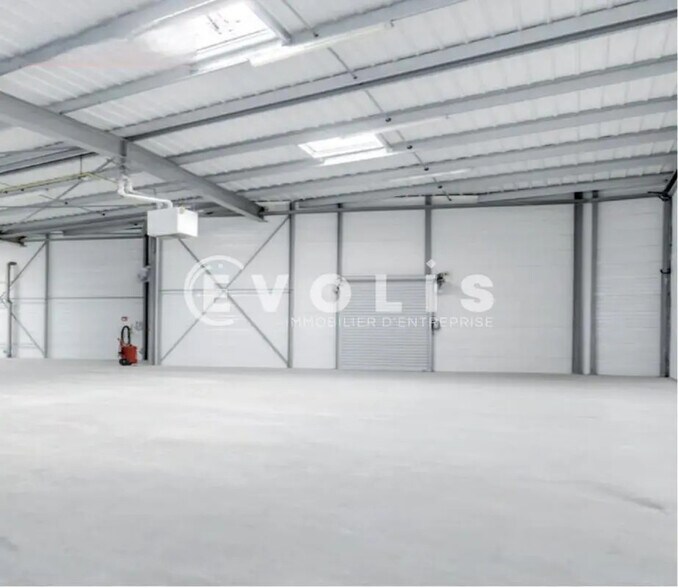 Flex in Piolenc for sale - Building Photo - Image 3 of 8