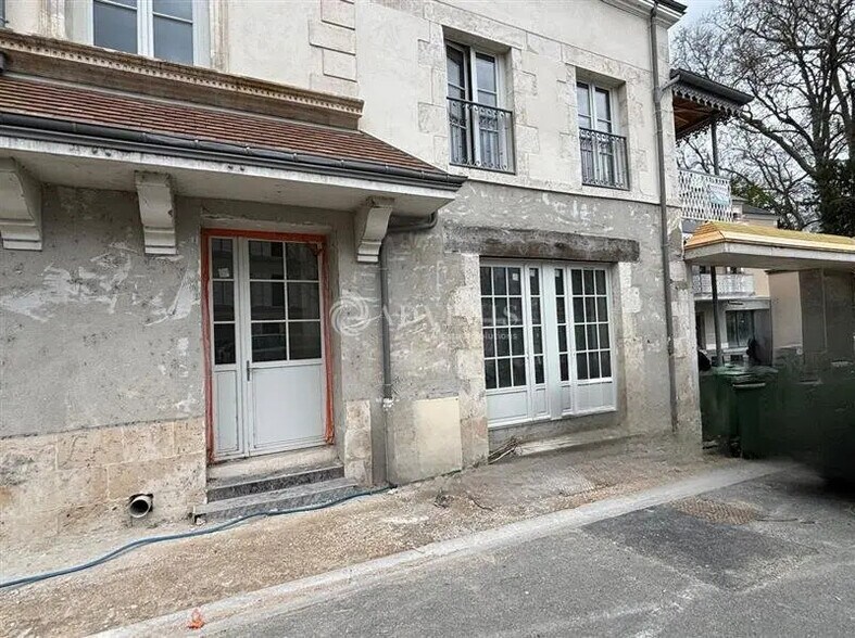 Retail in Olivet for lease - Building Photo - Image 2 of 4