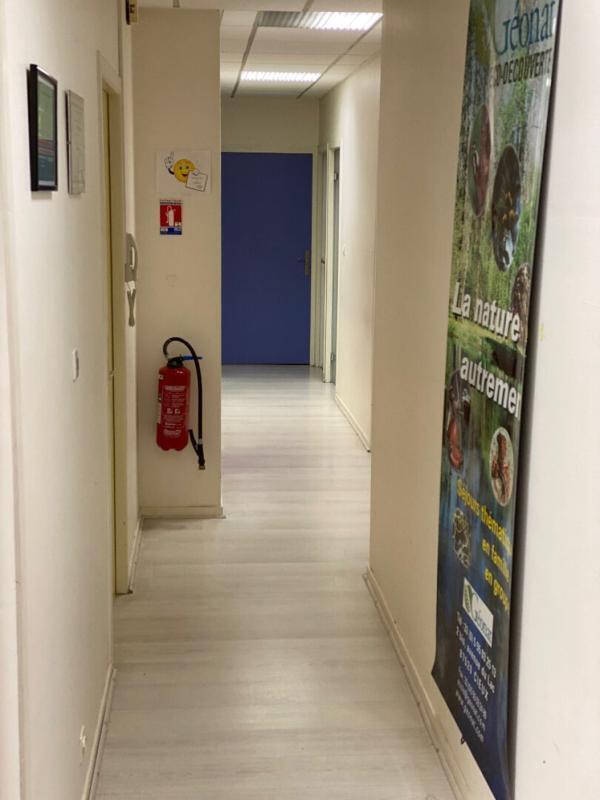 Office in Limoges for sale Interior Photo- Image 1 of 6