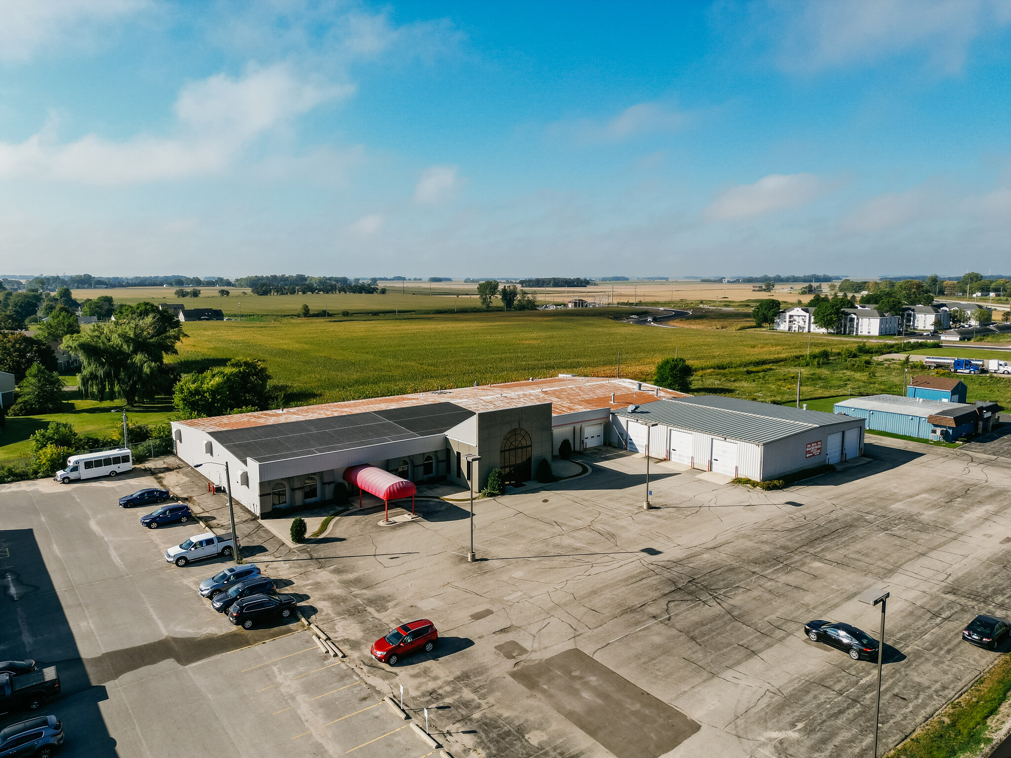 2905 W Oakland Ave, Austin, MN for lease Building Photo- Image 1 of 10