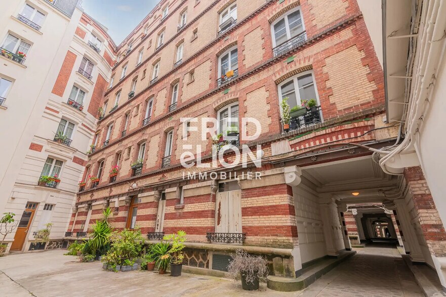 48 Rue Du Château Landon, Paris for sale - Building Photo - Image 1 of 4