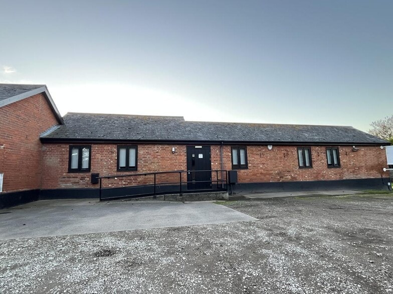 Gulpher Rd, Felixstowe for lease - Building Photo - Image 2 of 9