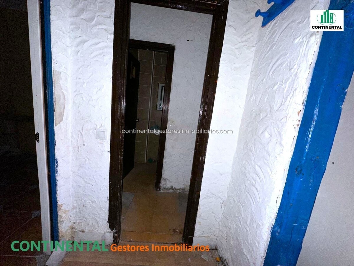 Collado Villalba, MAD 28400 - Unit 01 -  - Interior Photo - Image 1 of 9