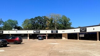 More details for 716 W Plantation Dr, Clute, TX - Retail for Lease