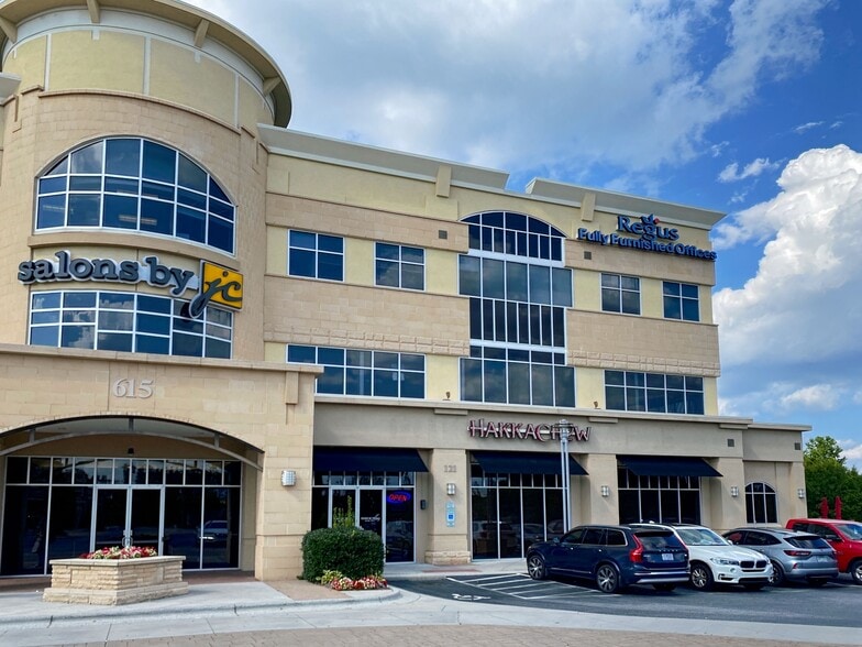 603-690 Saint George Square Ct, Winston-Salem, NC for lease - Building Photo - Image 2 of 14