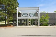 975 Campus Dr, Mundelein IL - Industrial Property