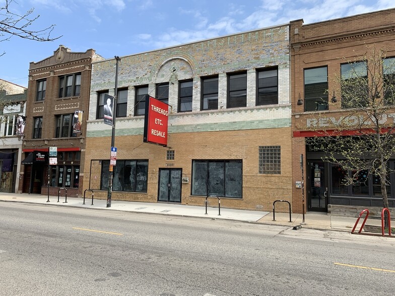 2327 N Milwaukee Ave, Chicago, IL for sale - Building Photo - Image 1 of 1