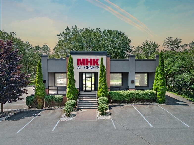 2642 Route 940, Pocono Summit, PA for sale - Building Photo - Image 1 of 32