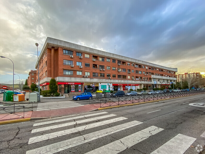 Avenida Lope de Figueroa, 18, Alcalá De Henares, Madrid for sale - Primary Photo - Image 1 of 3