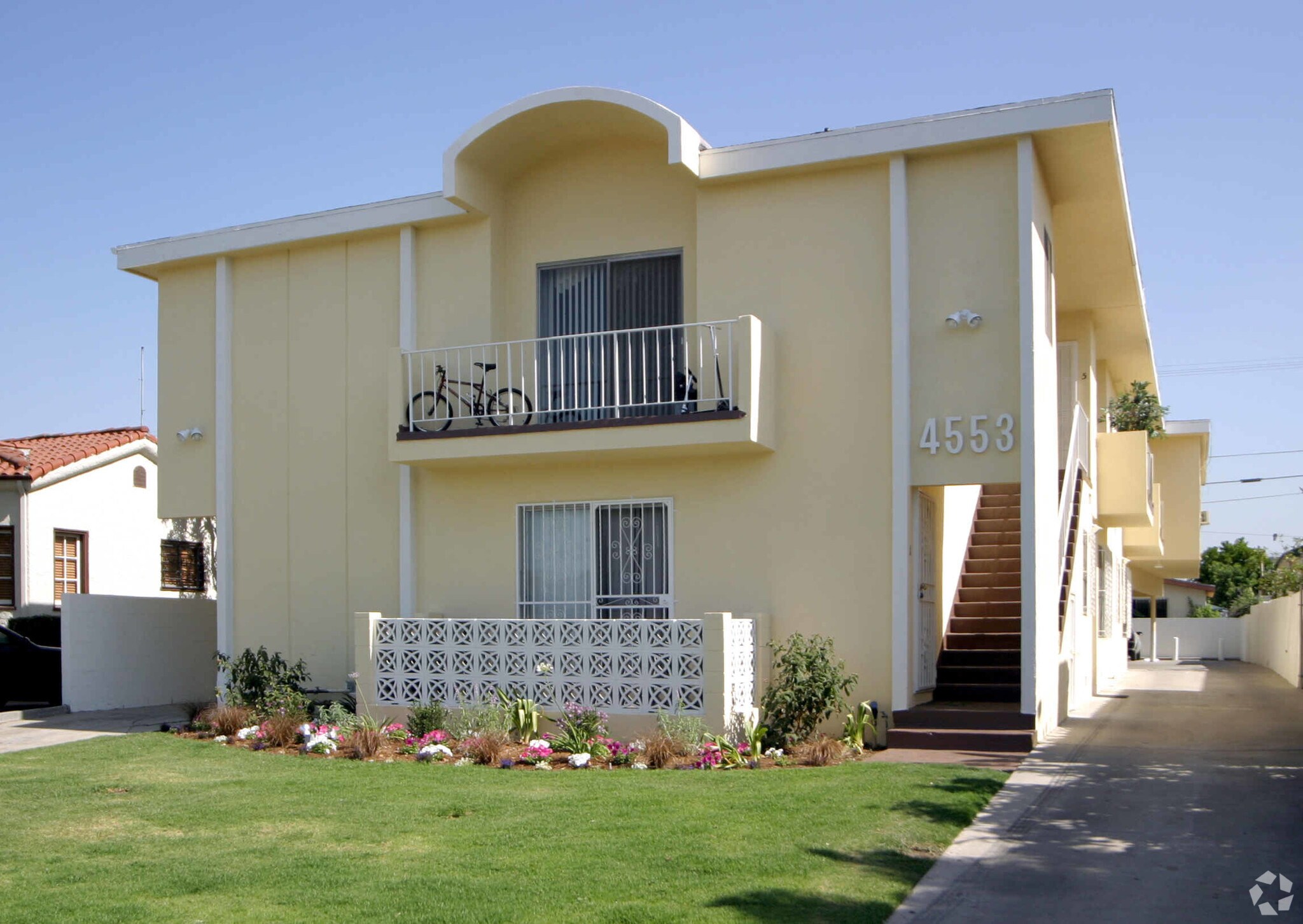 4553 W 17th St, Los Angeles, CA for sale Primary Photo- Image 1 of 1