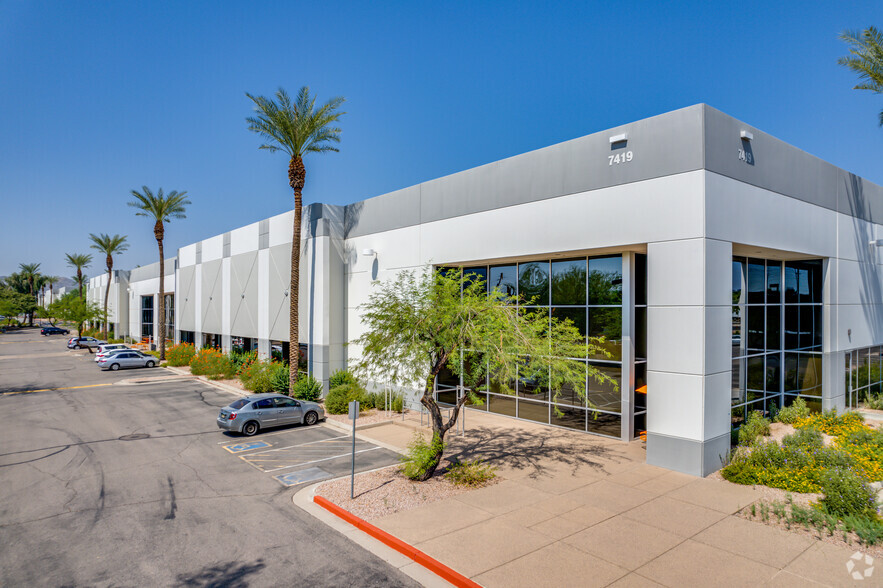 7419 S Roosevelt St, Tempe, AZ for lease - Primary Photo - Image 1 of 24