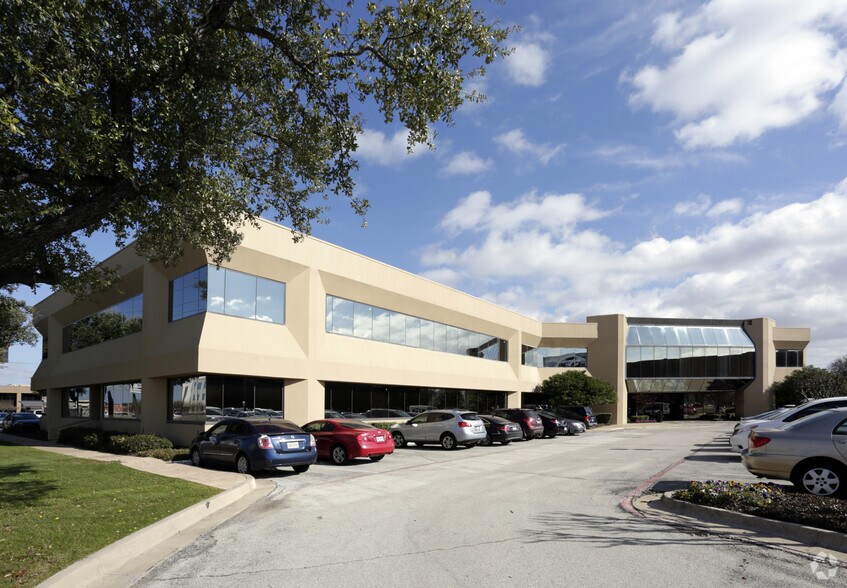 17110 N Dallas Pky, Dallas, TX for lease - Exterior Facade - Image 1 of 8