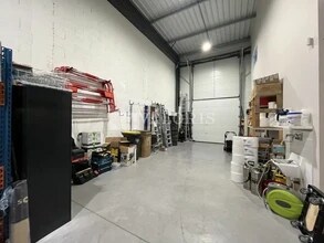 Flex in Gleizé for lease Interior Photo- Image 2 of 6
