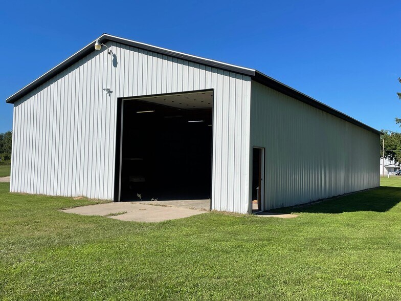 67673 M 43, South Haven, MI for sale - Building Photo - Image 1 of 1