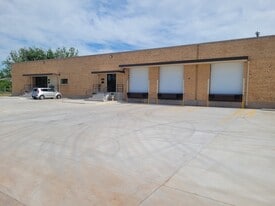 406 Oak St, Wichita Falls TX - Warehouse
