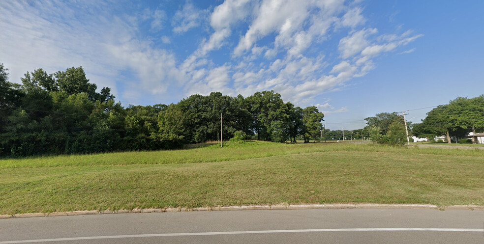 3737 Ardmore Trail, South Bend, IN for sale - Primary Photo - Image 1 of 8