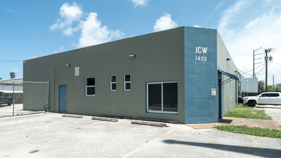 1400 NE 131st St, North Miami, FL for lease - Building Photo - Image 2 of 12